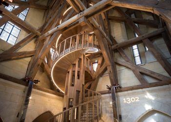 Les Tours de Notre-Dame de Paris, Sauvées des Flammes, Rouvrent au Public à l'Iccion des Journées du Patrimoire