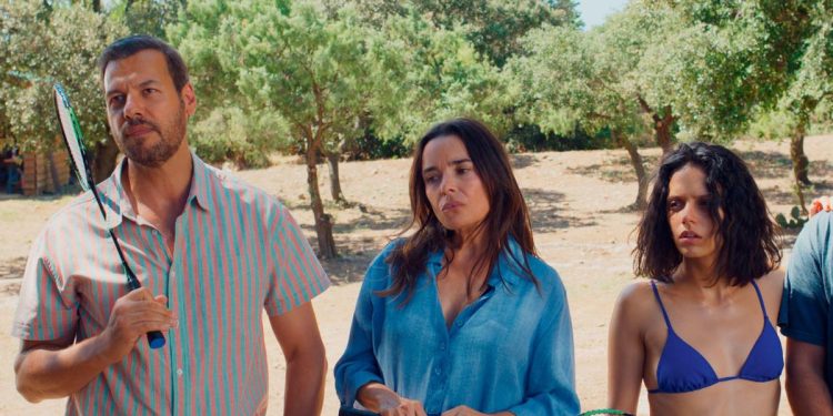 Classe Moyenne, Réjouissante Comédie Noire où des Méchants Riches Rencontrent des Pauvres pas si gentils que ça