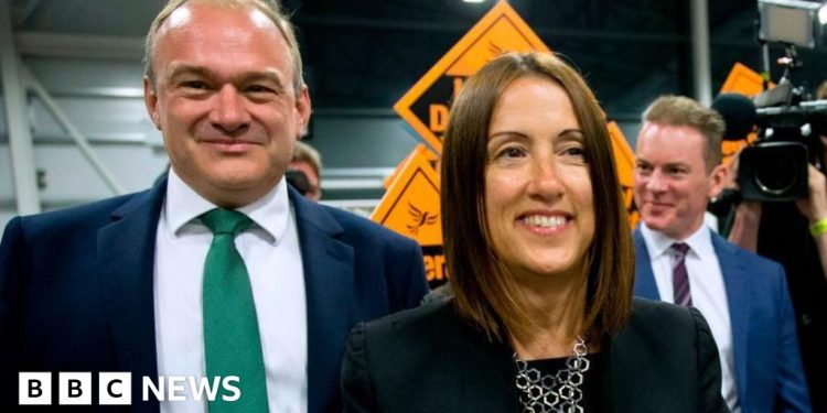 Ed Davey no se arrepiente de reprender a Welsh Lib Dem Líder Jane Dodds