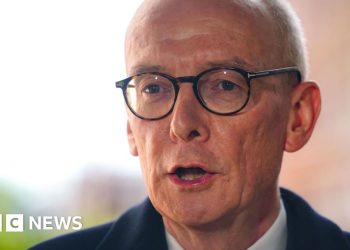 La reforma de bienestar 'debe suceder', dice Pat McFadden