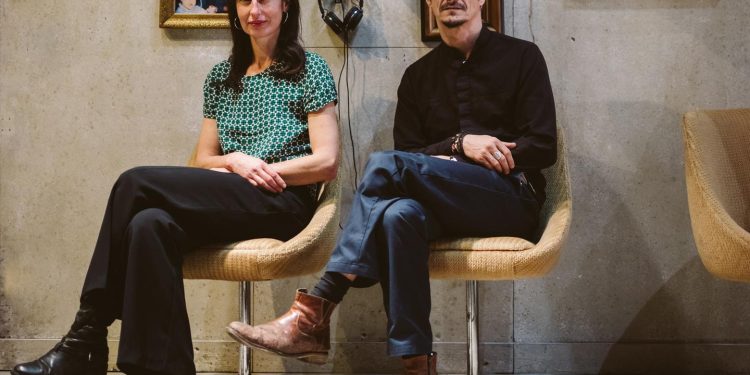 Au Théâtre du Rond-Point, Peeping Tom Travaille Au Corps Les Traumas