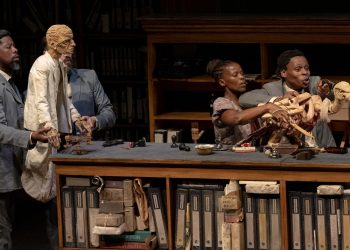 Avec «Fausto en África! », Le Metteur en Scène William Kentridge Réveille Les Fantômes Du Colonialisme