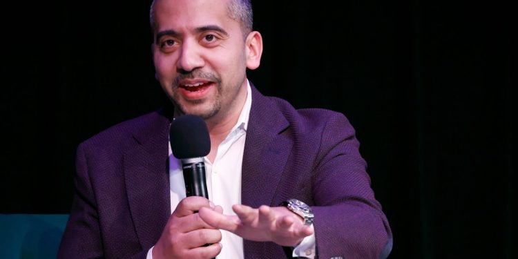 Mehdi Hasan habla Jubilee Media y debatiendo a los fascistas