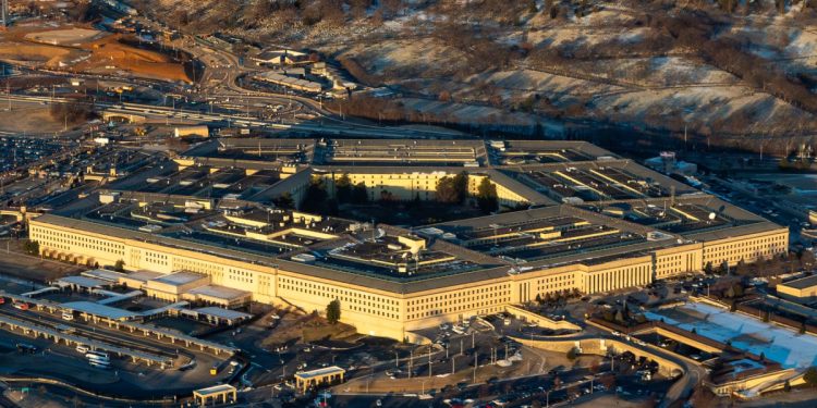 Por qué se llama el Departamento de «Defensa» en primer lugar, y por qué Trump quiere cambiarlo