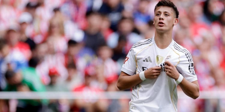 Campeions League Soccer: Livestressream Kairat vs. Real Madrid Live desde cualquier lugar