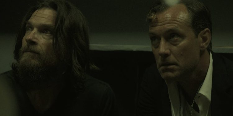 Revisión de 'Black Rabbit': Jude Law y el thriller de crimen de Jason Bateman no es un viaje al país de las maravillas