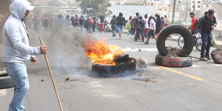 Ministerio de Ambiente y Energía Presenta Denuncia por Supuesta Paralización de Agua en Ibarra