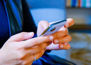 iOS 26: Planifique la cena con amigos con encuestas en mensajes