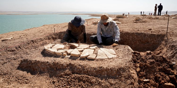 Severa sequía en Irak revela tumbas de 2000 años