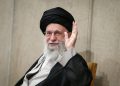 Irán enfrenta sanciones snapback cuando Khamenei cree que puede montar esta crisis