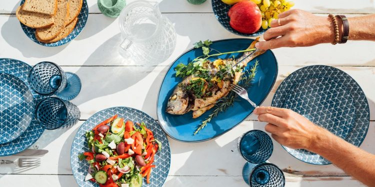 La dieta mediterránea baja en calorías con ejercicio ayuda a prevenir la diabetes