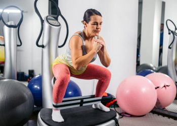 ¿Pueden las placas de vibración ayudarlo a perder peso? Respuesta de expertos en fitness