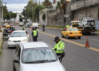 El pico y placa rige este viernes 12 de septiembre con estaS horaria