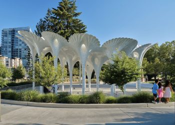 Instalación de Piloti / Marc Fornes / Theverymany