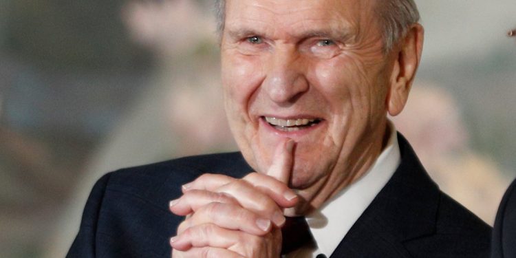 Russell M. Nelson, el mayor presidente de la Iglesia Mormona, muere de 101 años