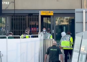 Hombre arrestado después del incidente del aeropuerto de Heathrow que provocó la evacuación de la Terminal 4