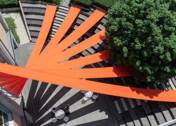 Proyectos sobresalientes con sombra intencional en espacios públicos