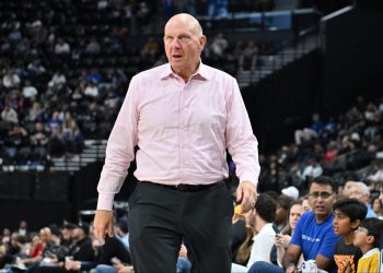 Steve Ballmer niega las acusaciones de Kawhi Leonard, Clippers eludiendo la gorra salarial