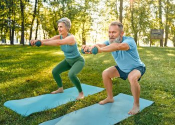 Estrategias de ejercicio efectivas para desarrollar músculo después de 60