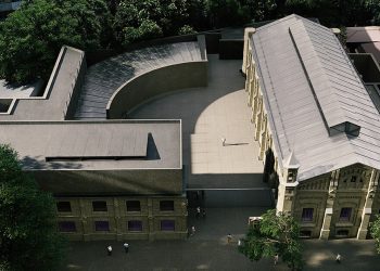 Studio Ko convierte el depósito de tranvía en el Centro de Artes Contemporáneas Tashkent