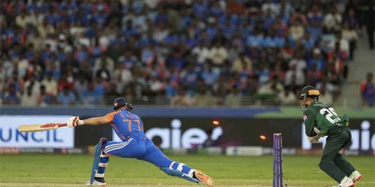 Kuldeep, Axar y Abhishek llevan a la India a ganar la victoria