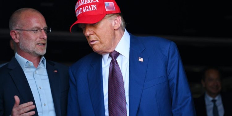 Después de suspender a Jimmy Kimmel, la silla de la FCC amenaza la vista de ABC