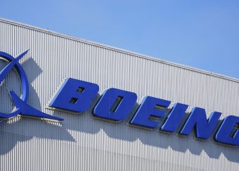 La FAA busca $ 3.1 millones en multas de Boeing sobre violaciones de seguridad: NPR