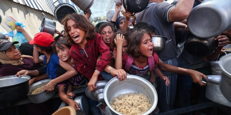 Israel amenaza más restricciones de ayuda de Gaza: NPR