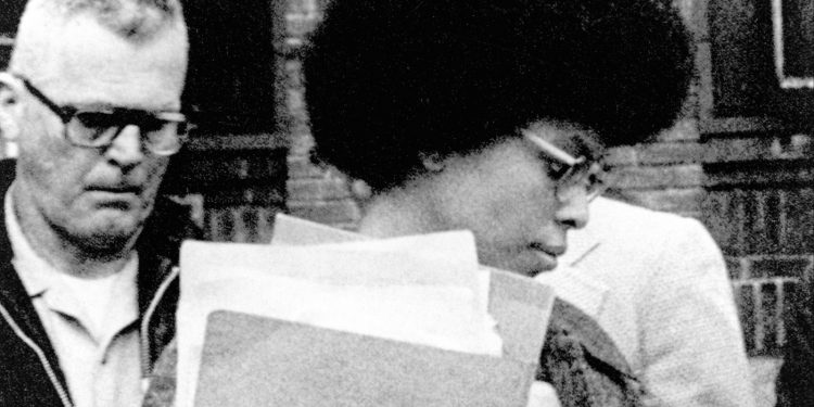 Assata Shakur, un activista estadounidense fugitivo, muere en Cuba: NPR