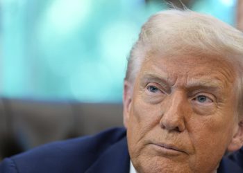 Trump dice que el ejército estadounidense golpeó fatalmente a otro presunto bote de conformidad con drogas: NPR