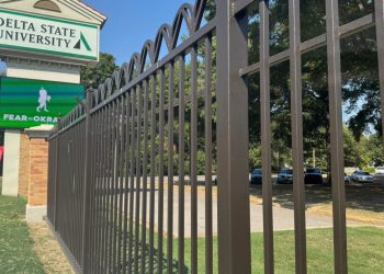 Los hallazgos de la autopsia colgaron el estudiante de Mississippi murió por suicidio, la policía dice: NPR