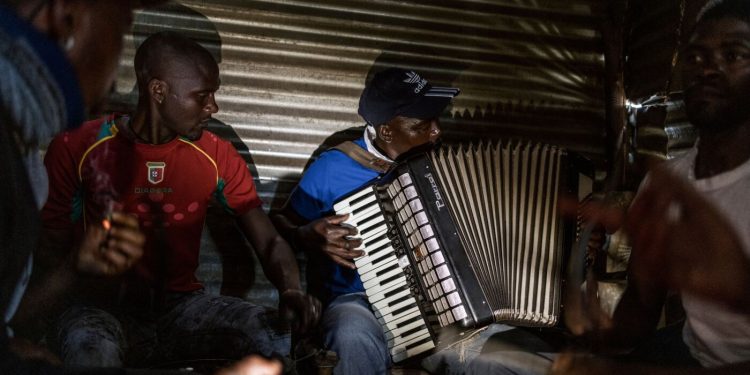Cómo la música popular de Lesotho dio un giro mortal: NPR