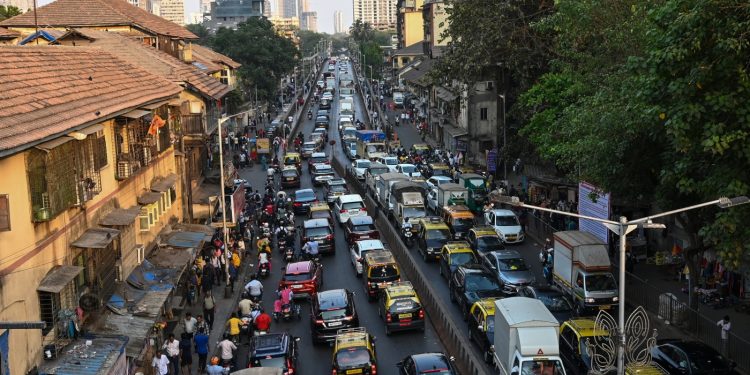 Los conductores felices de la India bombean el volumen aún más fuerte: NPR