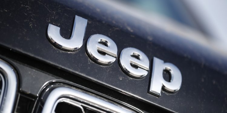 Más de 90,000 Jeep Grand Cherokees retiraron sobre la pérdida potencial de la potencia de accionamiento: NPR