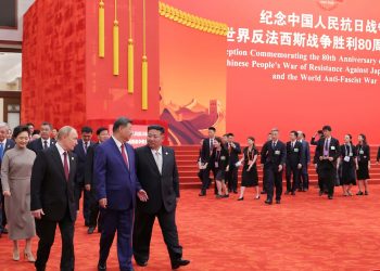 El líder norcoreano Kim Jong Un se reúne con el líder chino Xi Jinping: NPR