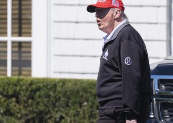 Trump anunciará el comando espacial se moverá de Colorado a Alabama, dice AP Source