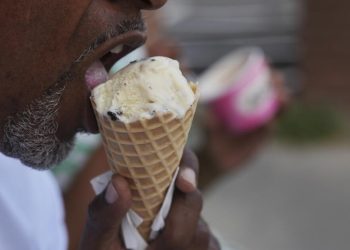 A medida que el mundo se calienta, los estadounidenses están recurriendo a más azúcar, el estudio encuentra