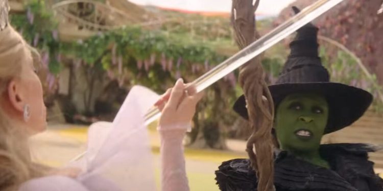 Para un buen remolque se burla de la pelea de gato para terminar todas las peleas de gato