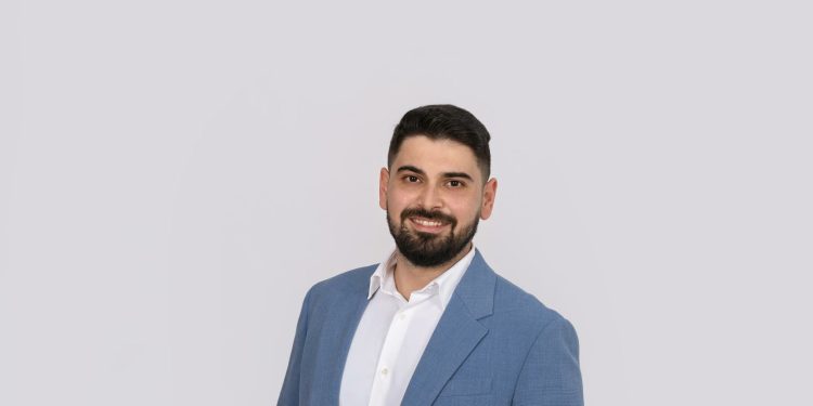 Javier Cabrera Cano, Autor de «La Esperanza de Volver a Vérte»: «LOS SECURESTOS DE MENORES Hijo Bastante Comunes».