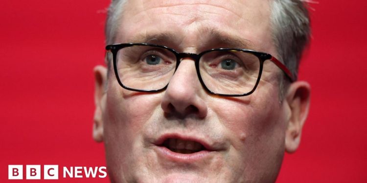 Starmer tuvo que mostrarle a sus críticos que puede enfrentarse a Farage