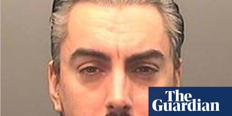 El cantante de Lostprophets, Ian Watkins, murió a causa de una puñalada en el cuello, según la investigación | noticias del reino unido