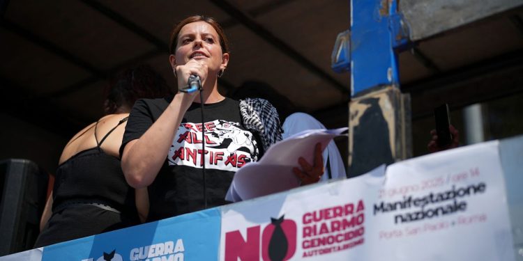 El Parlamento Europeo rechaza la petición de Hungría de levantar las inmunidades de los eurodiputados Magyar, Salis y Dobrev