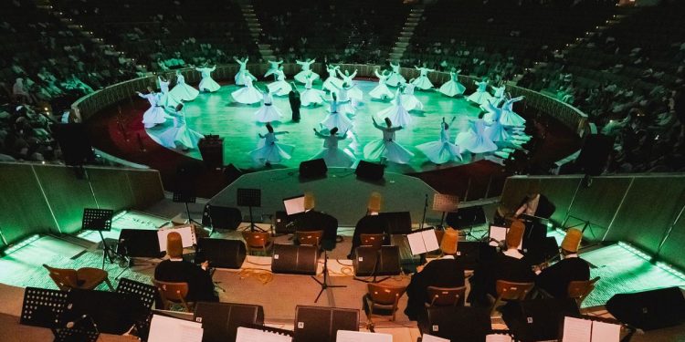 Del ney al kemençe: descubre los sonidos tradicionales de Türkiye y dónde escucharlos en vivo