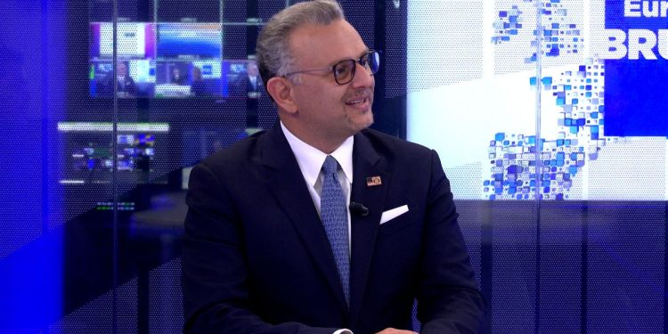 El presidente de Estados Unidos merecía el Premio Nobel de la Paz, dice un alto asesor de Trump