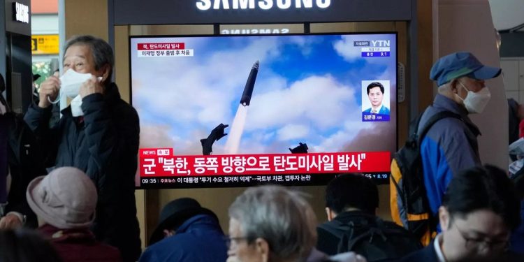 Corea del Norte dice que sus últimas pruebas de misiles demostraron un nuevo sistema hipersónico