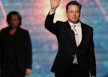 Musk vuelve a caer en el favor de Trump después de un verano de disputas públicas – POLITICO