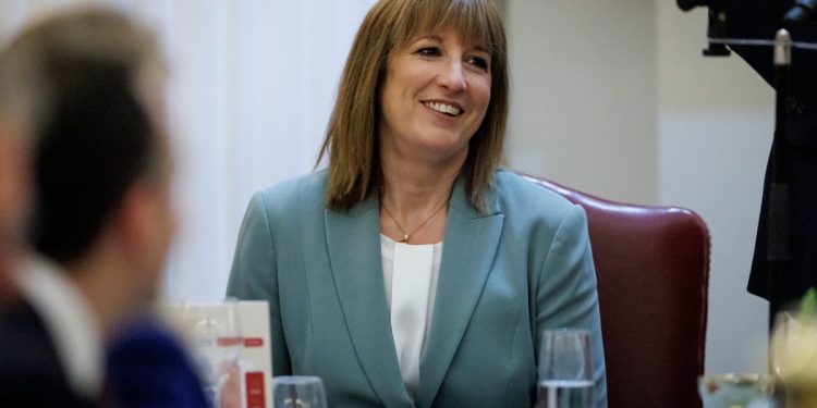 Alivio para Reeves a medida que la inflación del Reino Unido se estabiliza en el 3,8 por ciento en septiembre – POLITICO