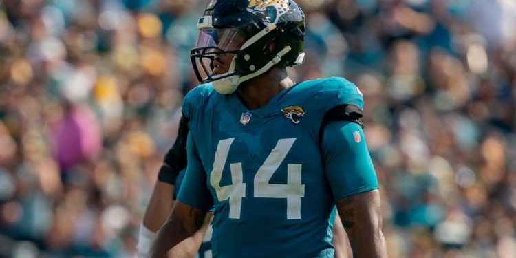 Travon Walker de Jaguars se somete a una cirugía de muñeca, podría jugar contra los jefes