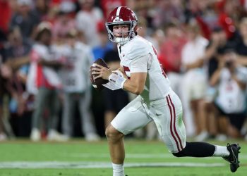 Apuestas de fútbol universitario: cómo apostar a Alabama-Vanderbilt