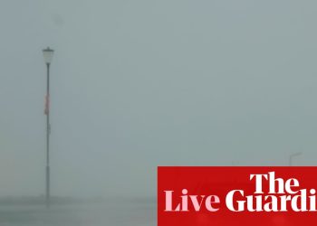 Storm Amy Live Actualizaciones: ADVERTENCIA DE LA VIDA EN LA VIDA EN IRLANDA DESPUÉS DE UNO DESPUÉS de uno y cientos de miles de hogares sin poder | Clima del Reino Unido
